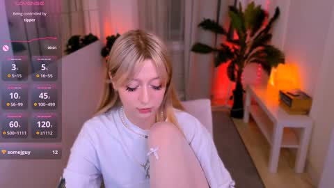 Snapshot of trapsaintgirl chatting on February 7, 2025, 6:56 pm Nyuta Hartmann online show from February 7, 2025, 6:56 pm