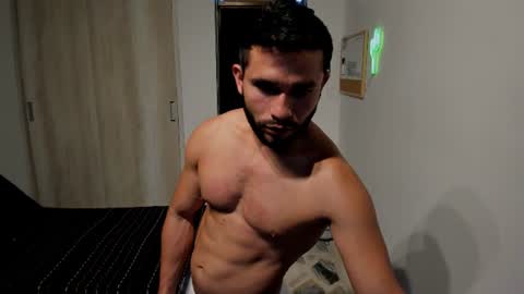 travis bakerr online show from July 28, 2026, 8:52 pm