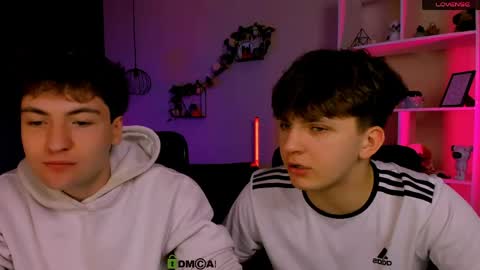 Travis online show from March 18, 2026, 9:45 am