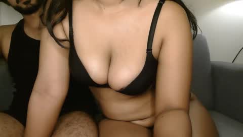 Snapshot of travisandnina chatting on April 29, 2026, 3:49 pm travisandnina online show from April 29, 2026, 3:49 pm