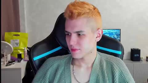 Snapshot of travisrivas chatting on March 5, 2025, 7:49 pm travisrivas online show from March 5, 2025, 7:49 pm