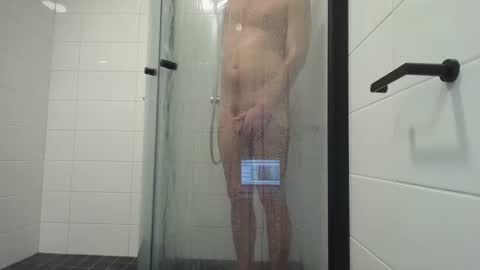 Snapshot of traxking444 chatting on January 12, 2025, 4:21 am Displayman online show from January 12, 2025, 4:21 am