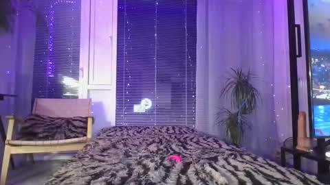 Snapshot of traxking444 chatting on March 2, 2025, 8:29 pm Displayman online show from March 2, 2025, 8:29 pm