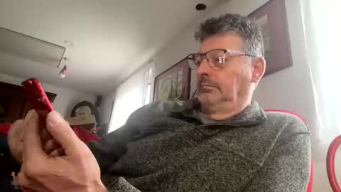 trebgeis1 online show from February 27, 2025, 7:12 am