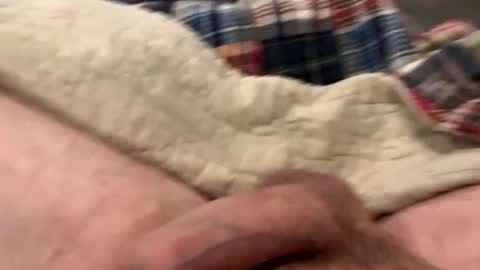 Snapshot of tree553 chatting on February 1, 2025, 8:37 pm tree553 online show from February 1, 2025, 8:37 pm