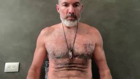 Snapshot of tree_hugr chatting on January 9, 2025, 7:29 pm Tree hugr online show from January 9, 2025, 7:29 pm