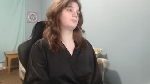 TreeJeanne online show from February 1, 2025, 3:52 am