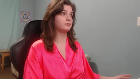 TreeJeanne online show from February 14, 2025, 9:24 am