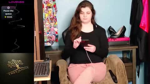 TreeJeanne online show from January 17, 2026, 5:38 pm