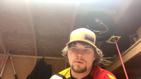 Snapshot of treeman817 chatting on April 23, 2026, 7:49 pm treeman817 online show from April 23, 2026, 7:49 pm