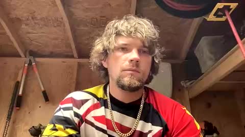 Snapshot of treeman817 chatting on June 1, 2026, 11:39 pm treeman817 online show from June 1, 2026, 11:39 pm