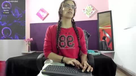 Treisy online show from February 10, 2026, 12:31 pm