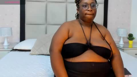 Treisy Vixen big ass online show from June 30, 2026, 4:24 am