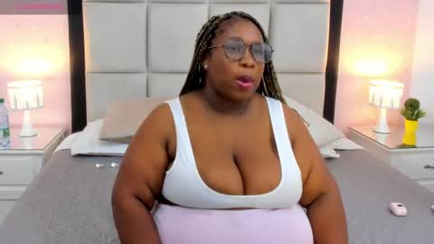 Treisy Vixen big ass online show from July 1, 2026, 3:08 am