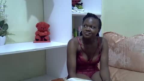 Snapshot of trendybooty chatting on October 29, 2025, 6:42 pm tendybooty online show from October 29, 2025, 6:42 pm