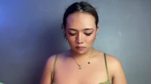 trexie_fucks15 online show from May 18, 2026, 3:07 pm