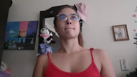 triana_bell online show from March 23, 2026, 5:39 pm