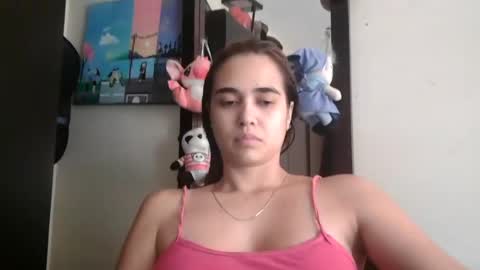 triana_bell online show from July 18, 2026, 6:01 pm