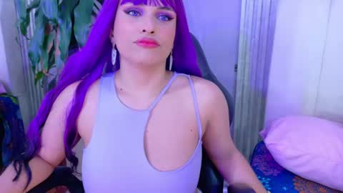 Snapshot of triana_crimson chatting on July 22, 2026, 12:46 am triana_crimson online show from July 22, 2026, 12:46 am