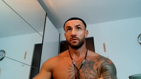 Snapshot of tridentmuscles chatting on August 3, 2026, 10:10 am tridentmuscles online show from August 3, 2026, 10:10 am