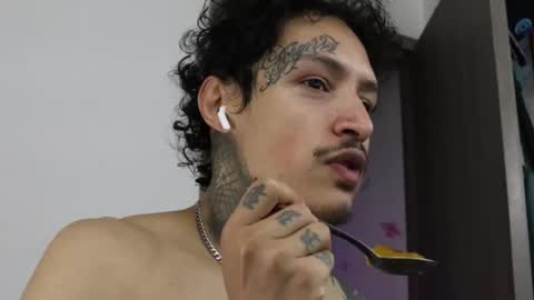 - trieone online show from October 22, 2025, 1:39 am