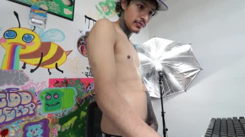 - trieone online show from January 13, 2026, 4:23 pm