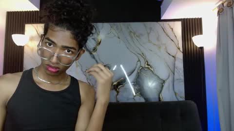 Snapshot of triiangel_latinboy chatting on April 12, 2026, 12:26 am Johan online show from April 12, 2026, 12:26 am