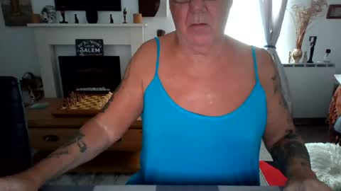 Snapshot of trinity1011 chatting on June 26, 2026, 6:40 am trinity1011 online show from June 26, 2026, 6:40 am