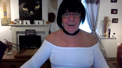 Snapshot of trinity1011 chatting on July 25, 2026, 6:00 am trinity1011 online show from July 25, 2026, 6:00 am