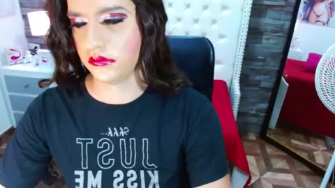 Snapshot of trinity_tsx chatting on February 5, 2025, 4:48 am SOFIA online show from February 5, 2025, 4:48 am