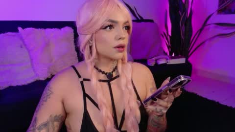 Val martinez  online show from March 20, 2026, 12:37 am