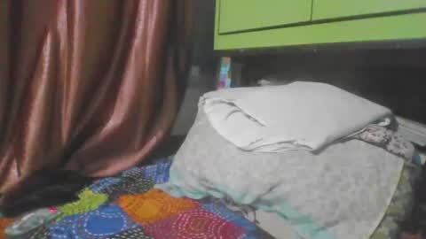 Snapshot of triplexxx007 chatting on January 18, 2026, 5:50 pm Raaz keeps ur Raaz online show from January 18, 2026, 5:50 pm