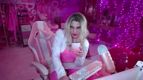Snapshot of trista_doll chatting on March 8, 2025, 9:29 pm trista_doll online show from March 8, 2025, 9:29 pm