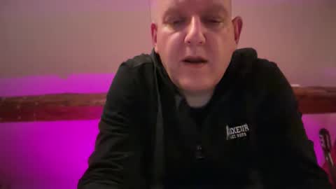 Triton online show from October 1, 2025, 12:49 am