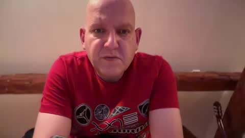 Triton online show from October 9, 2025, 5:05 am