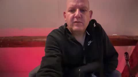 Triton online show from October 17, 2025, 10:45 pm