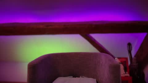 Triton online show from April 19, 2026, 6:10 pm