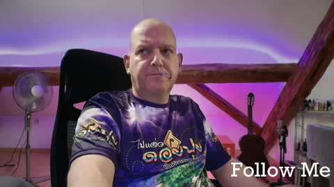 Snapshot of tritonspace chatting on May 18, 2026, 4:07 am Triton online show from May 18, 2026, 4:07 am