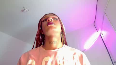 Snapshot of trix_ebony chatting on February 9, 2026, 2:04 am trix_ebony online show from February 9, 2026, 2:04 am