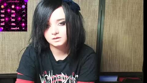 trixiedoescamcam online show from February 4, 2025, 10:13 pm