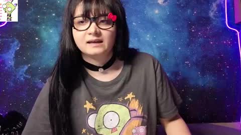 trixiedoescamcam online show from April 21, 2026, 1:42 am