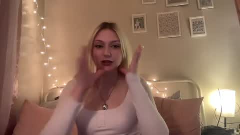 Trixi online show from July 29, 2026, 6:11 am