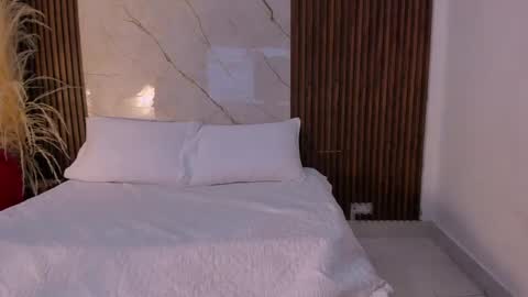 trixy_timmy online show from May 19, 2026, 11:27 am