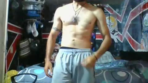 Snapshot of trizquelmen chatting on July 4, 2026, 9:54 pm Andrew online show from July 4, 2026, 9:54 pm