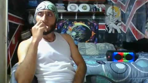 Snapshot of trizquelmen chatting on July 7, 2026, 11:20 pm Andrew online show from July 7, 2026, 11:20 pm