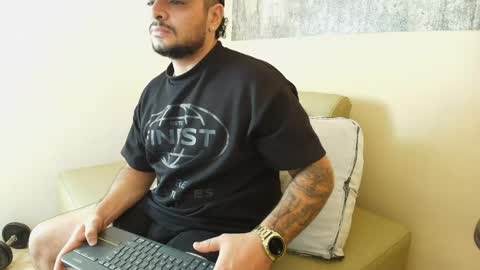 Troy online show from April 17, 2026, 10:13 pm