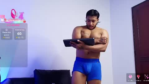 Snapshot of troy_lee1 chatting on August 6, 2026, 10:55 pm online show from August 6, 2026, 10:55 pm