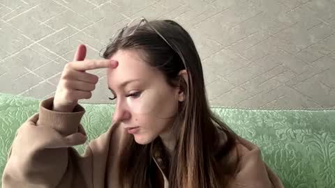 Hello Viola here   Help me to make 50 thumbs up 333 online show from April 10, 2026, 9:36 am