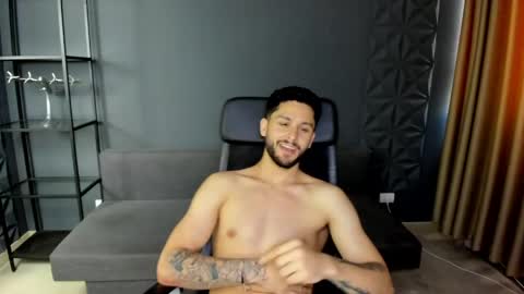 TroyWade online show from May 27, 2026, 5:04 am