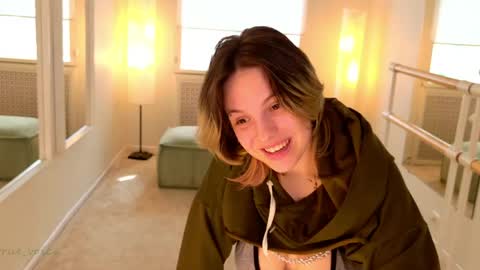 Emma online show from June 2, 2026, 12:18 pm
